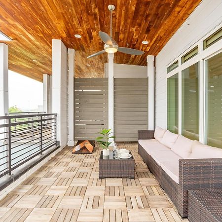 Riverwalk Penthouse Oasis W/Free Parking Gym Pool San Antonio Esterno foto