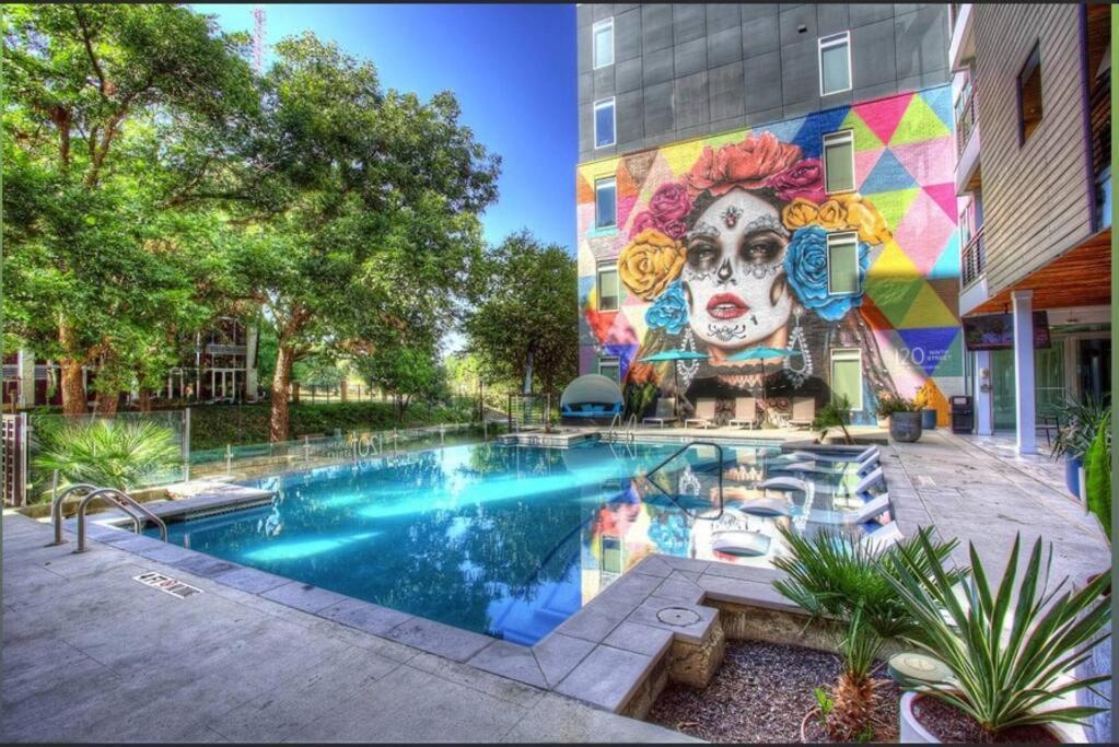 Riverwalk Penthouse Oasis W/Free Parking Gym Pool San Antonio Esterno foto