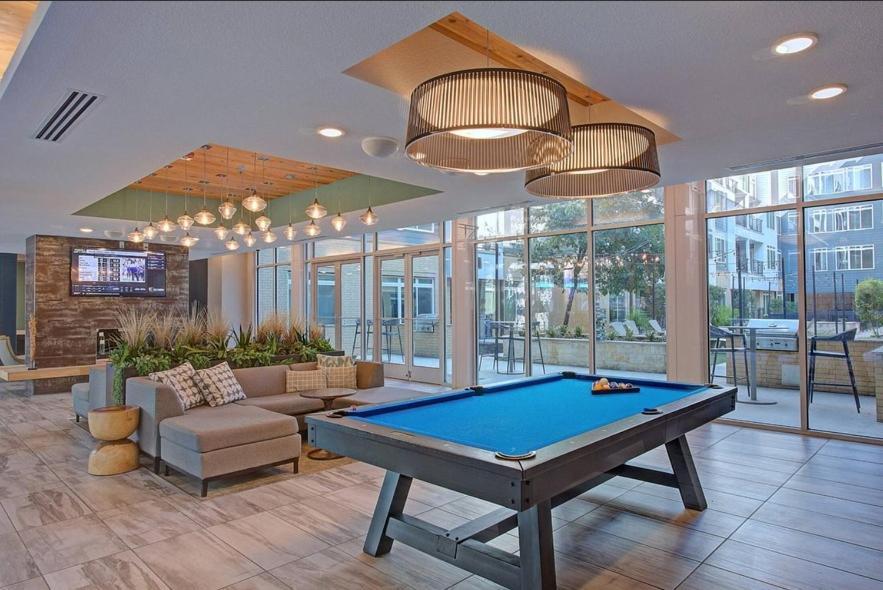 Riverwalk Penthouse Oasis W/Free Parking Gym Pool San Antonio Esterno foto