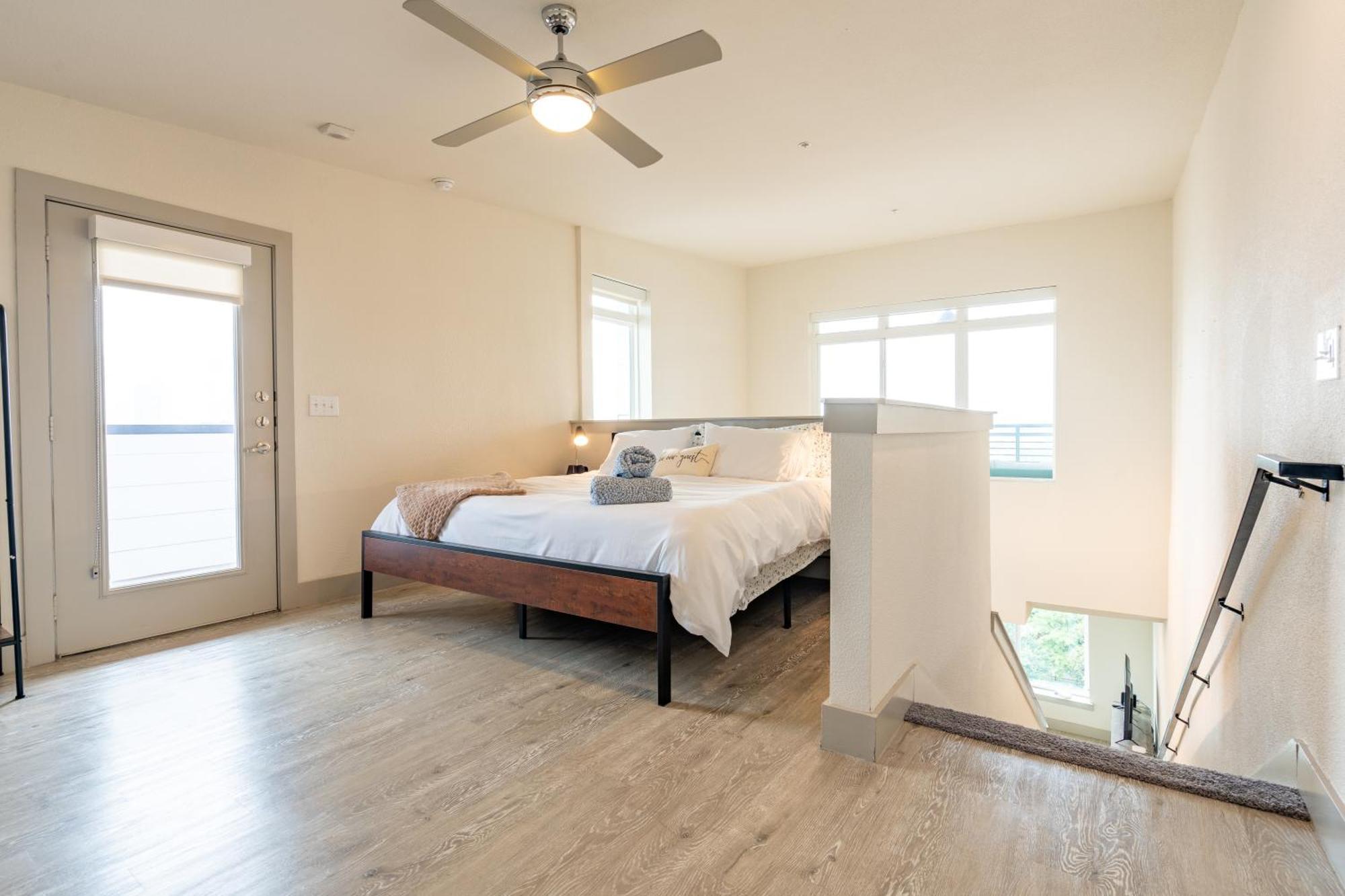 Riverwalk Penthouse Oasis W/Free Parking Gym Pool San Antonio Esterno foto