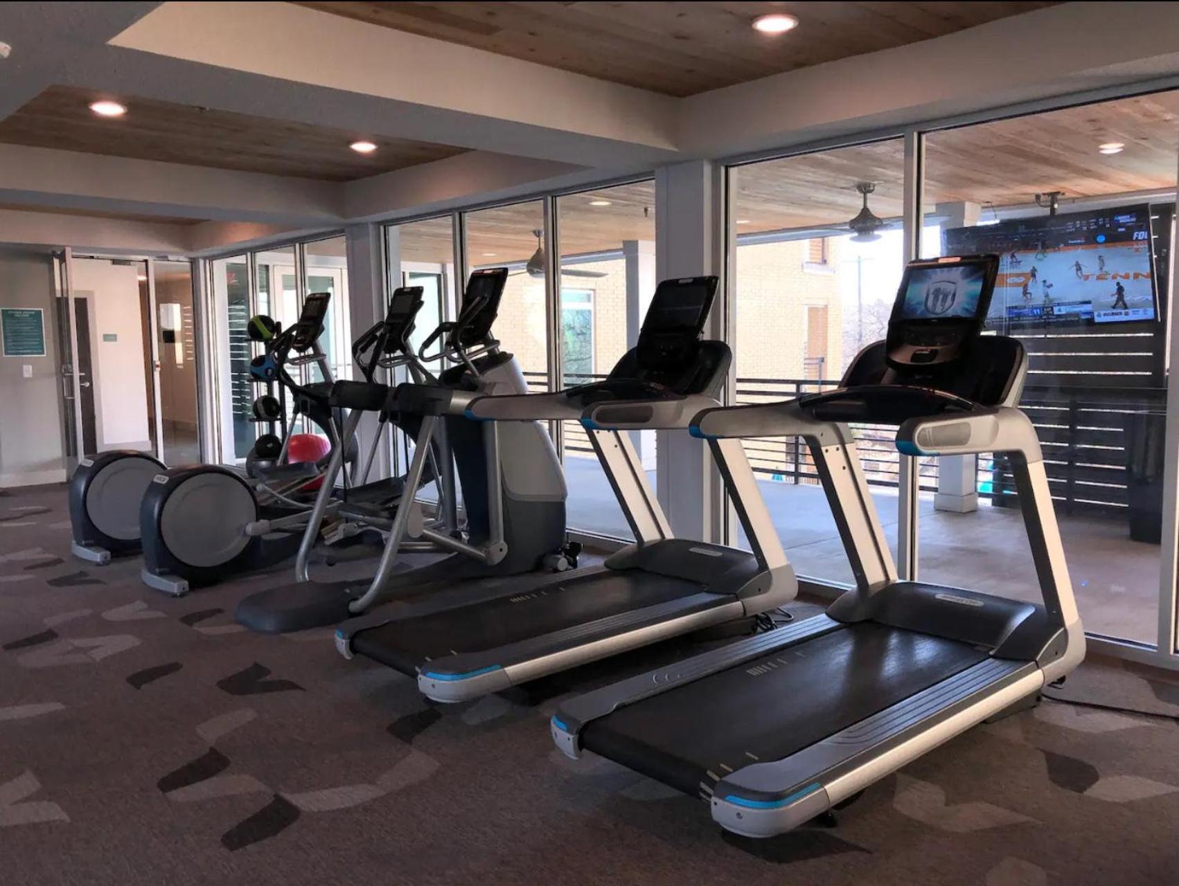 Riverwalk Penthouse Oasis W/Free Parking Gym Pool San Antonio Esterno foto
